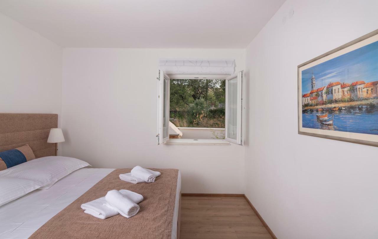 Villa Village Idylle With Heated Pool, Sauna, Jacuzzy And Private Parking Sukošan Dış mekan fotoğraf
