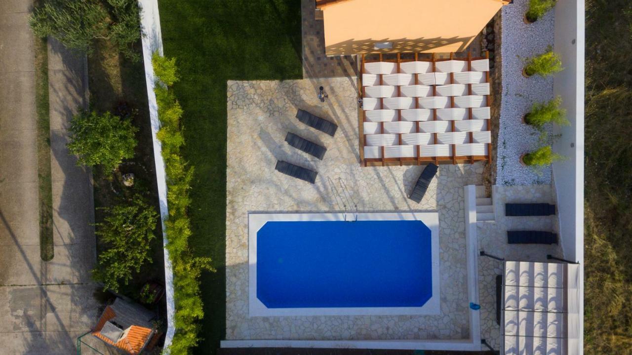 Villa Village Idylle With Heated Pool, Sauna, Jacuzzy And Private Parking Sukošan Dış mekan fotoğraf